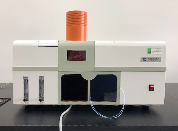 試驗(yàn)室設(shè)備